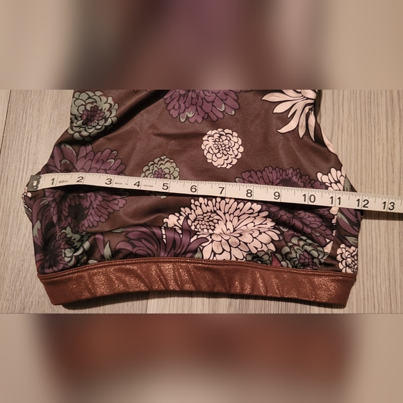 JoyLab Metallic Chrysanthemum Floral Athletic Set, Size Small (better fit XS) - Picture 5 of 16